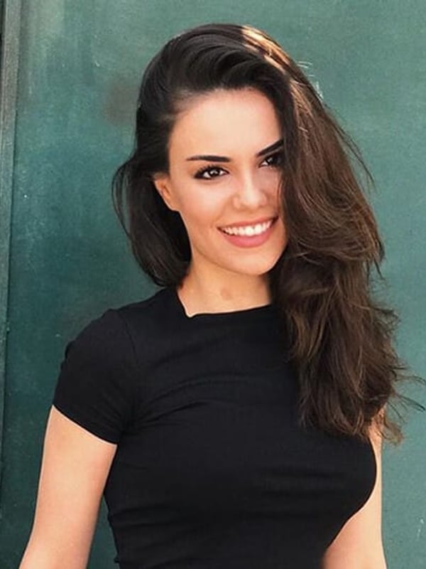 Özgü Kaya