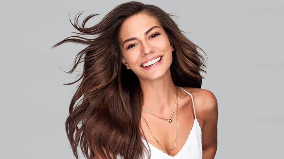 Demet Ozdemir vs Ozge Gurel